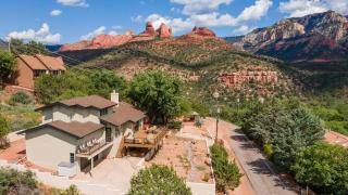 The Uptown ViewHouse - BIG RedRock views, HotTub - Sedona - 1