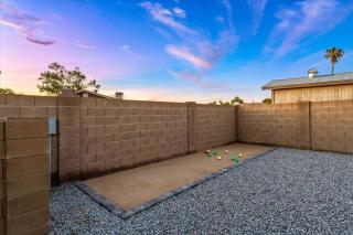 Heated Pool~Basketball Court~Putt Putt~Bocce Ball - Phoenix - 1