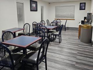 Rodeway Inn - Tucumcari - 8