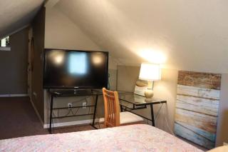 Blue Ridge Hideaway - College Station - 6