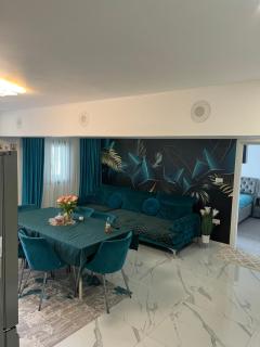 Luxurious - Slobozia - 0