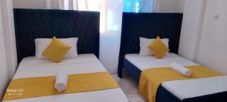Well-Furnished 2BR Apartment in Bamburi, Vescon 1 Estate - 4