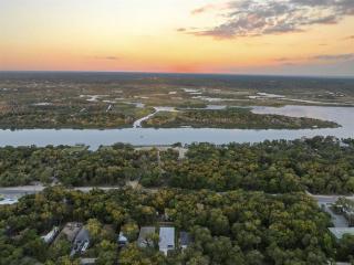 Home Walk to Beach, Biking,Golf,Games, Firepit - Palm Coast - 2
