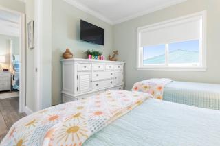 Beachside Bungalow, 1 Block to Ocean, Free Parking - Flagler Beach - 5