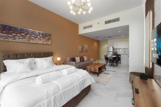 Apartment in business bay with stunning views of Burj Khalifa & canal - Dubai - 6