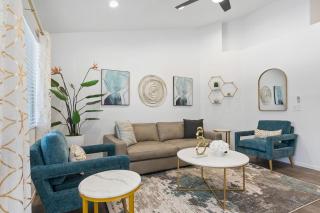 Modern 3BR Quiet Home with Pool - 4