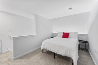 Prime 3 Bedroom Loft Only 25 Mins to Soho NYC - Jersey City - 8