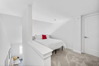 Prime 3 Bedroom Loft Only 25 Mins to Soho NYC - Jersey City - 5