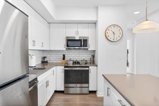 Family Friendly Deluxe 2 Bedroom Condo Only 25 mins to Soho - Jersey City - 8