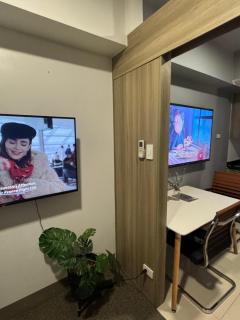 Fame Residences Mandaluyong 1 BR with two Big TV with Balcony - Manila - 0