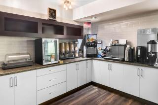 Best Western Plus Osoyoos Hotel & Suites - 5