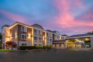 Best Western Columbia River Waterfront Hotel Astoria - 0