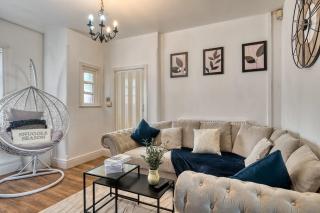MCR Cosy Contractor House, Fit 6, Private Parking, Monthly Stays - Manchester - 4