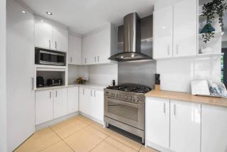 4 Bed Townhouse 200m to the Beach - Alexandra Headland - 6