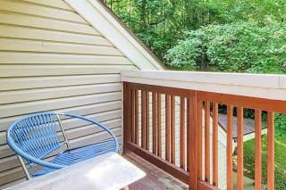 Family Fun Cozy Cabin - 2