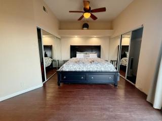 Panoramic View Bayfront Gem 3BR - San Diego - 4