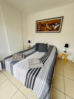 LUJOSO - Amplio con 1 dorm - Balcon - Pileta - Asador - Terraza - Córdoba - 2