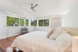 Iconic Noosa Beach House in McAnally Drive Sunshine Beach - Sunshine Beach - 1