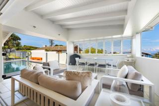 Iconic Noosa Beach House in McAnally Drive Sunshine Beach - Sunshine Beach - 4