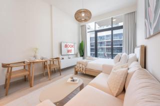 Vibrant Studio at Azizi Riviera in Maydan One, Near Burj Khalifa - Dubai - 0