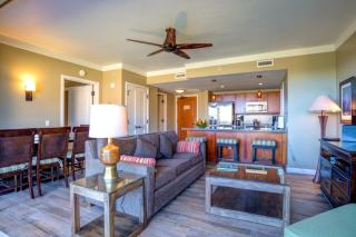 KBM Resorts FREE CAR Honua Kai Hokulani Ocean View 2Bedroom Condo HKH-338 Partial Ocean Views Remodeled - Kaanapali - 1