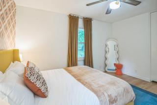 Centrally Located 4BD Home BBQ Downtown Nearby - Raleigh - 1