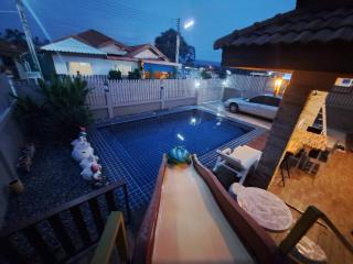 Bluepool Villa Pattaya - 4