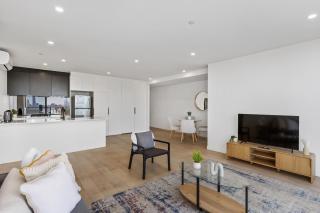 Stunning River & City Views and Huge Balcony! - 1