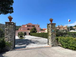 Arthotel des arts isola d'Elba - Marciana Marina - 0