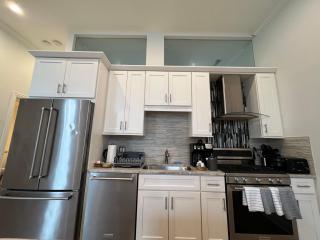 Chic 1 BR w Parking - Chicago - 4