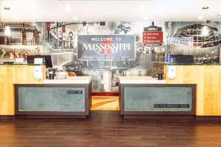 La Quinta by Wyndham Starkville at MSU - Starkville - 6