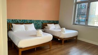 Chic 2 BR 1 Parking Sleeps 6 - Chicago - 1