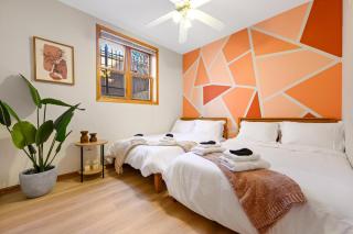 Modern Apt Billiards 1 Private Patio 1 Parking - 3