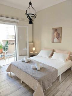 Double bed in a room 5' from metro - Athènes - 4