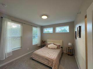Elegant Townhouse near NDSU and Downtown Fargo #101 - Fargo - 2