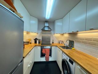 Modern 1BD Flat near Olympic Park Stratford - London - 1