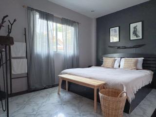 Sea Dreamer Beachfront Apartments - Phuket - 2