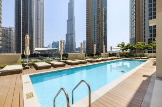 Elegant Apartment Walk to Burj Khalifa & Dubai Mall - 3