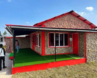 SYLWAN-O SUNRISE HOMESTAY & Restaurant - - 8