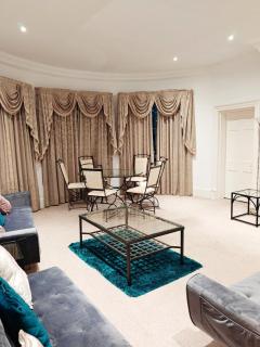 HeadsonBed Spacious Excel Canarywharf Apartment for the Larger Group near Blackwall Station - Londres - 4