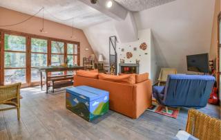 3 Bedroom Lovely Home In Trecastagni - Trecastagni - 8