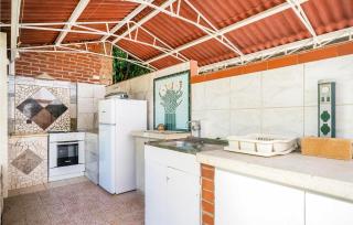 Gorgeous Apartment In Zaton Veliki - 3