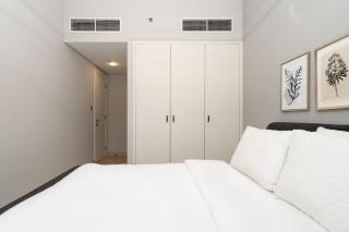 1 Bed, High floor, 2 minutes to metro, Renovated - Dubai - 1