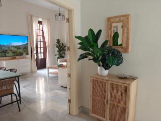 Charming Bright Apartment with Balconies on Cuesta del Rosario - Sevilla - 9