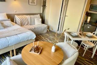 Paris Porte de Versailles Cosy Lodge 2 Appart hôtel parking wifi 4 pers - Issy-les-Moulineaux - 5