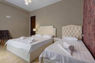 Urban Villa By Umbrella - Tbilisi - 0