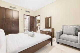 FIRST CLASS 1BR Charming Marina Escape - Dubai - 7