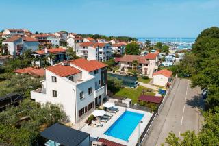 Mediterranes Apartment nur 100 Meter zum Strand mit Salzwasserpool und Jacuzzi - Funtana - 5