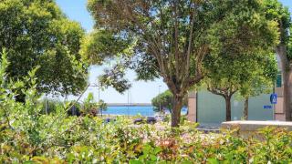 Strandnahes Apartment mit Meerblick, mediterranem Garten, Liegen, Waschmaschine - Umag - 3