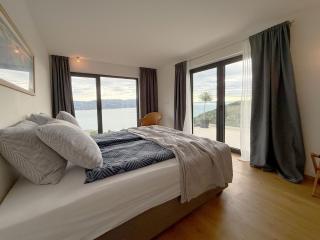 Villa Ena in a peaceful location with a sea view - 4